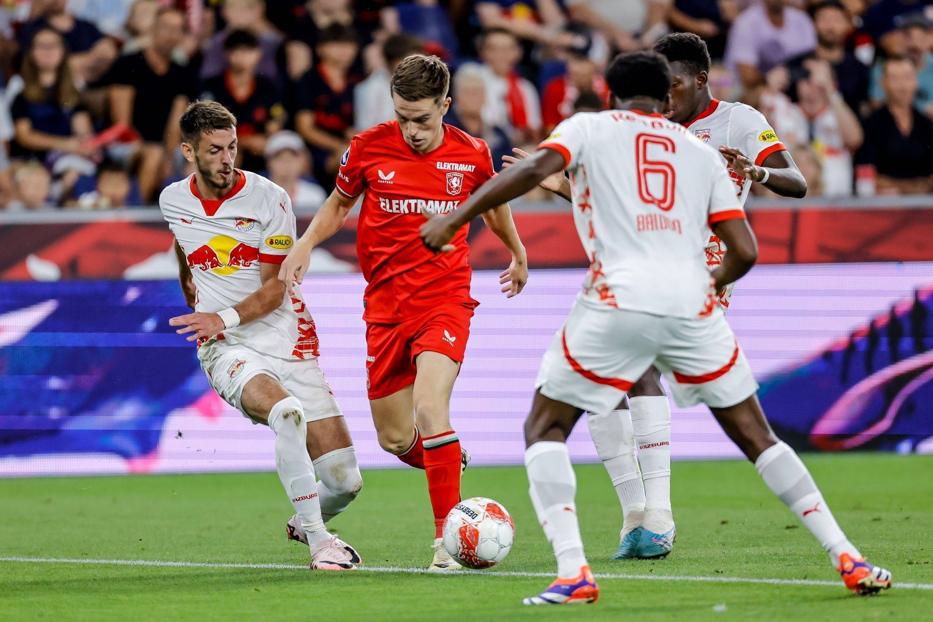 前中国足球 前中国足球